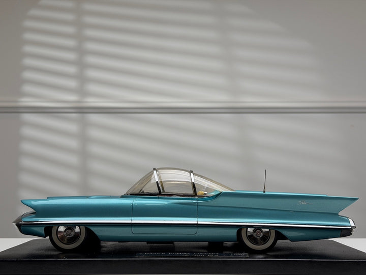 1955 Lincoln Futura Concept (Blue) [HRN-Models] 1/18 scale