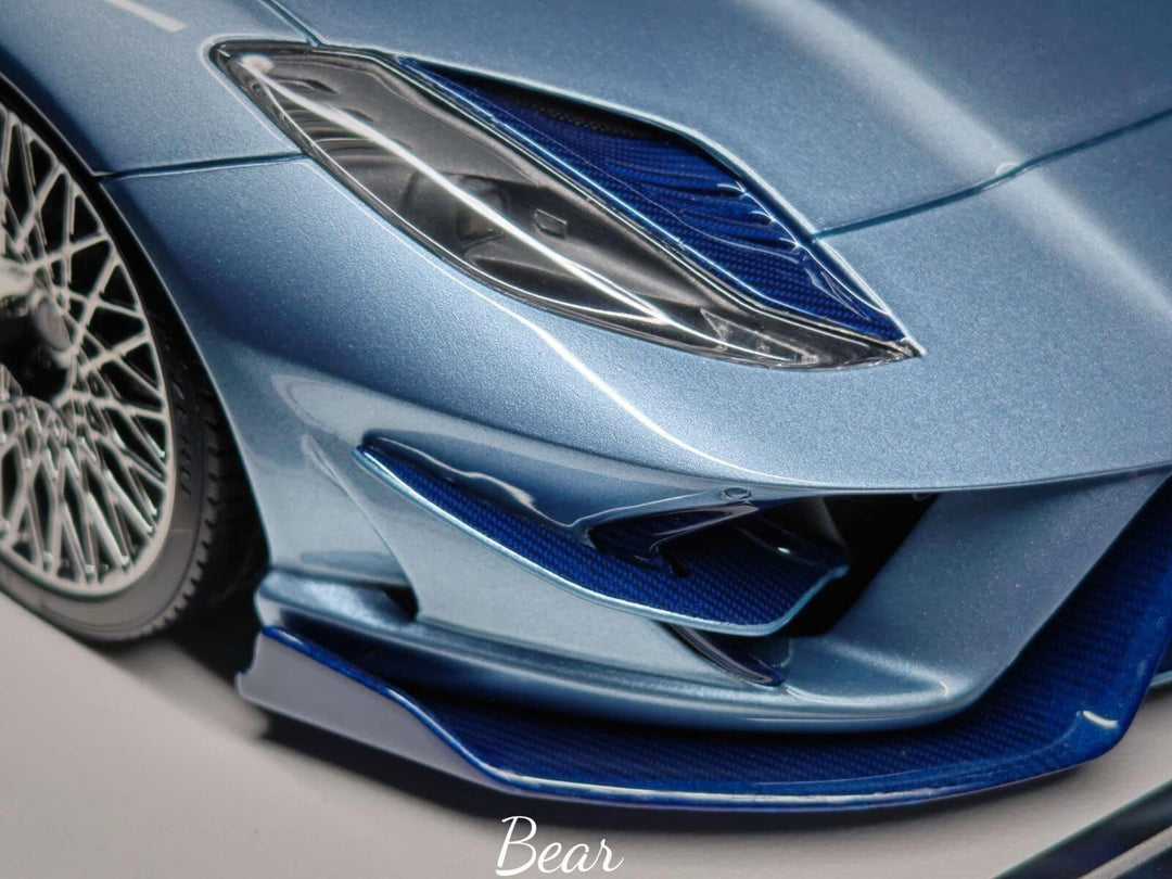 Ferrari 812 Superfast SVR (Ice Blue Metallic) [Davis & Giovanni] 1:18 scale