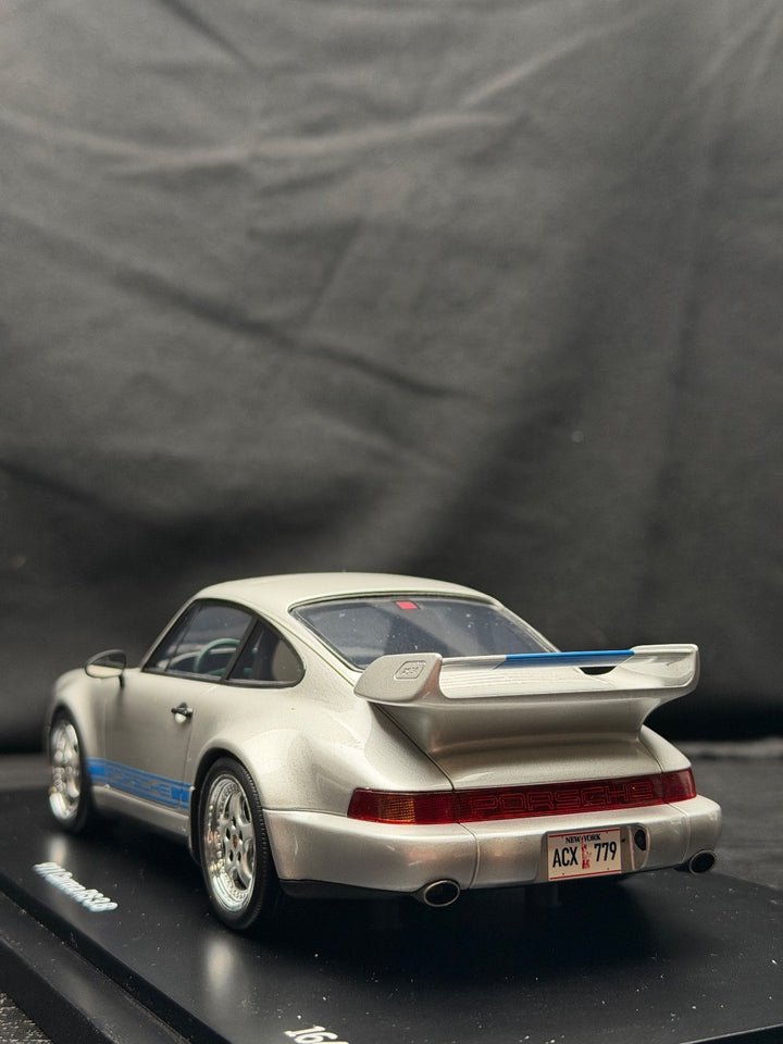 Porsche 911 Carrera RS 3.8 (Transformers) [Spark] 1:18 scale