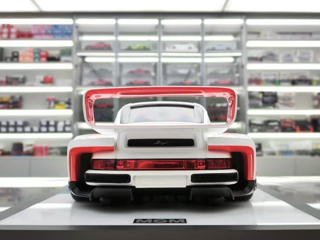 Porsche 930 DLS Singer (Pearl White) [MCM] 1/18 scale