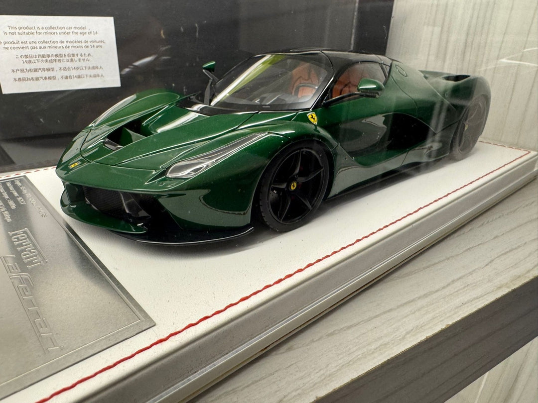Ferrari LaFerrari (Gloss Dark Green) [Davis & Giovanni] 1:18 scale