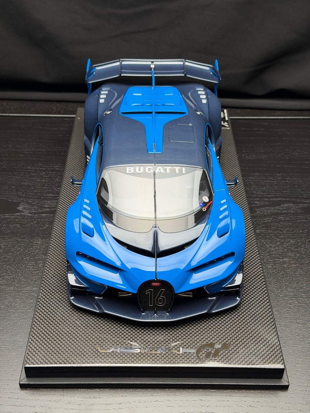 Bugatti Vision GT (Launch Version) [Runner] 1:12 scale