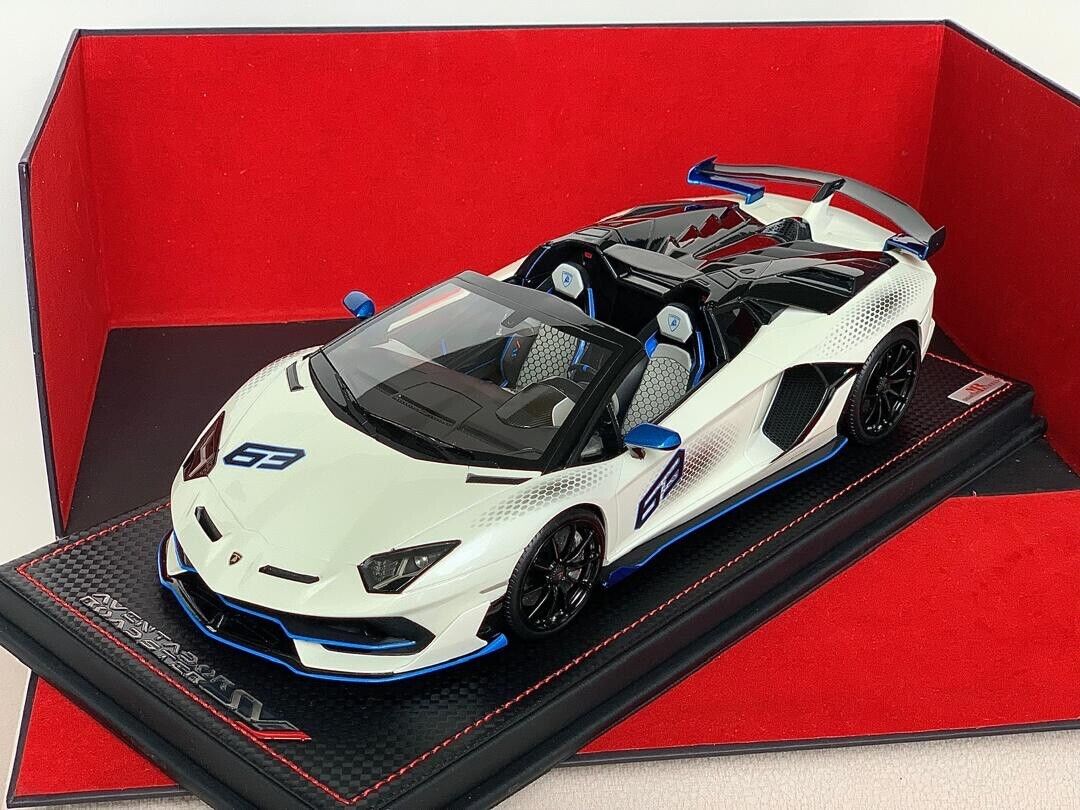 Lamborghini Aventador SVJ (White) [MR Collection] 1/18 scale