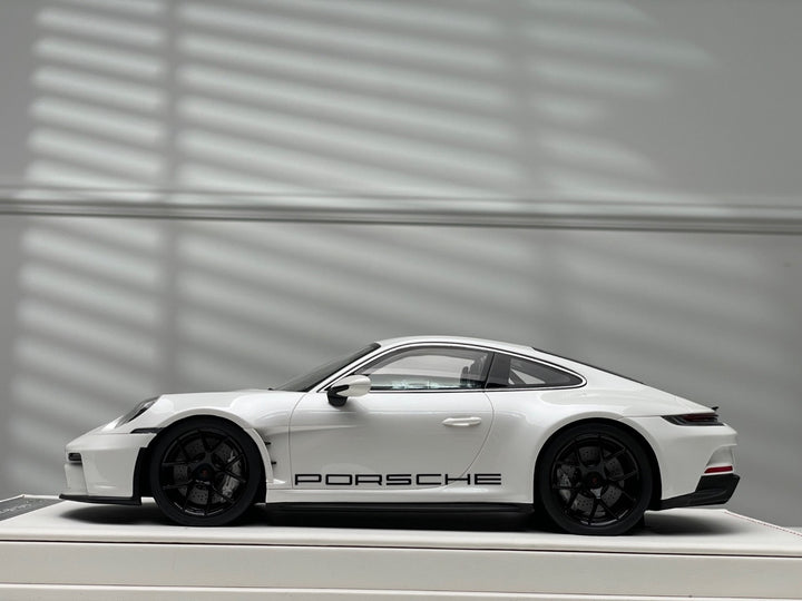 Porsche 911 S/T (White/ Black Rims) [Ivy Merit Model] 1/18 scale
