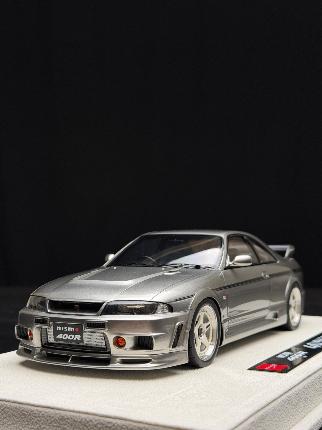 Nissan NISMO 400R 40th Anniversary (Silver) [Makeup Eidolon] 1/18 scale