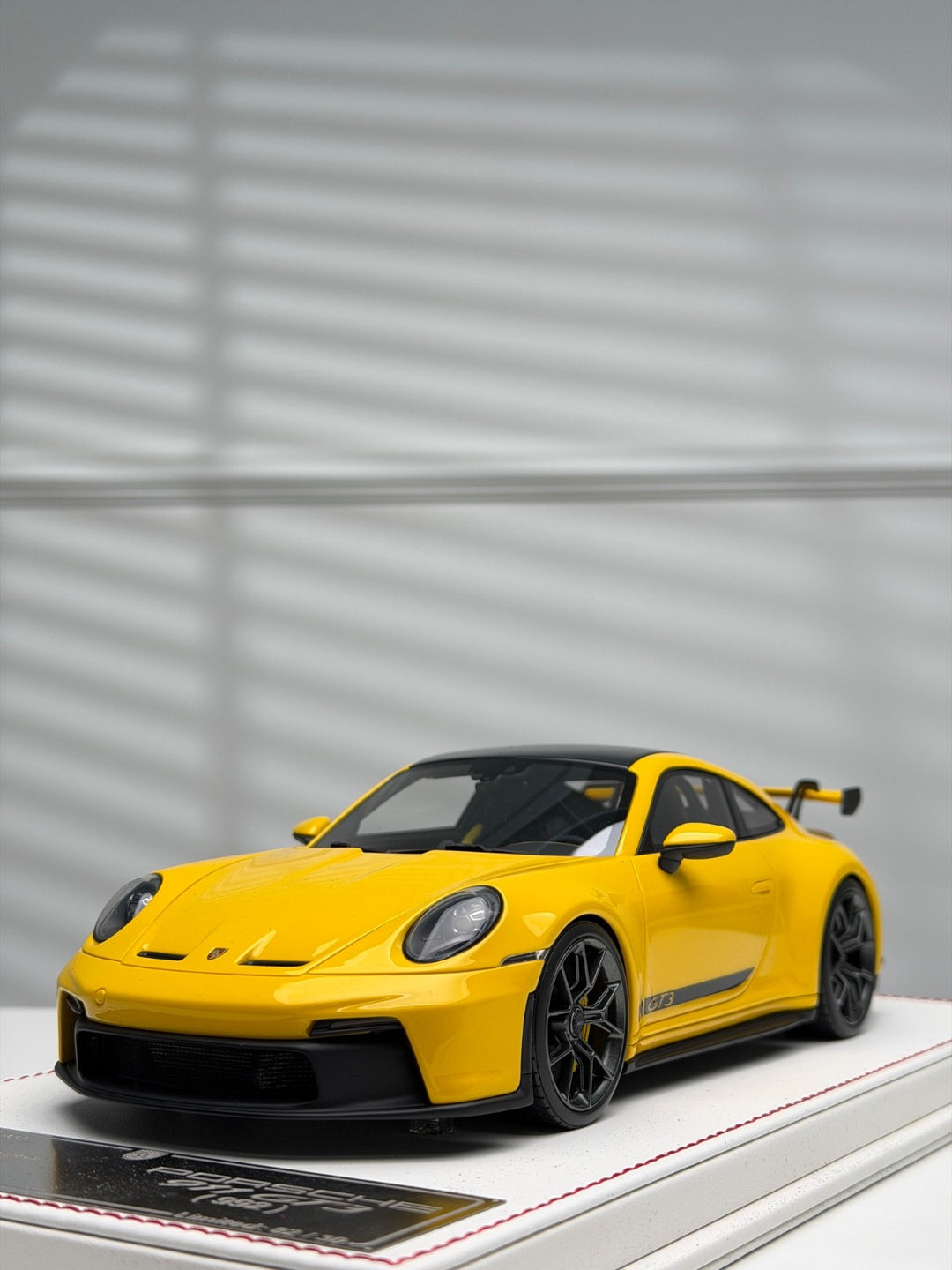 Porsche 911 GT3 (Racing Yellow) [Davis & Giovanni] 1/18 scale