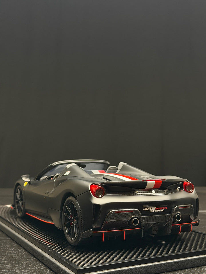 Ferrari 488 Pista Spider (Matte Black) [BBR] 1:12 scale