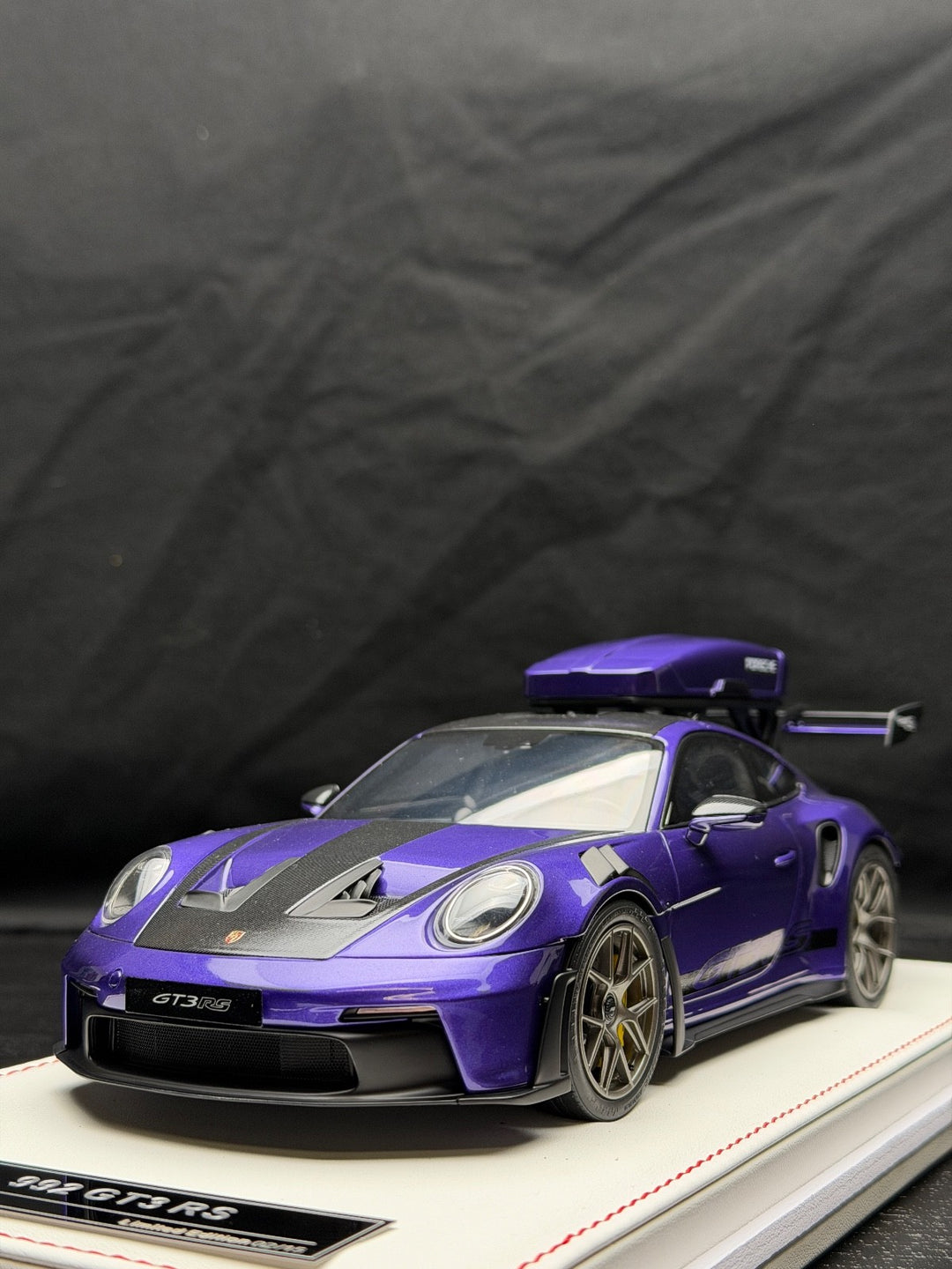 Porsche 911 GT3 RS w/ Roof Rack (Purple/ Black) [IVY Model] 1:18 scale