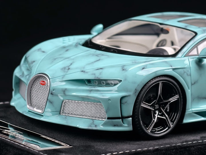 Bugatti Chiron Super Sport (Tiffany Griotte) [Henson&Heaven] 1/18 scale