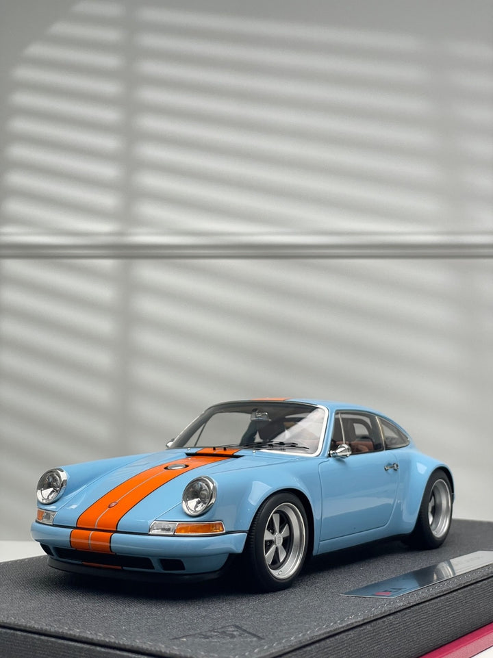 Porsche 911 Singer Coupe (Gulf Blue/ Orange Stripe) [Make Up IDEA] 1/18 scale