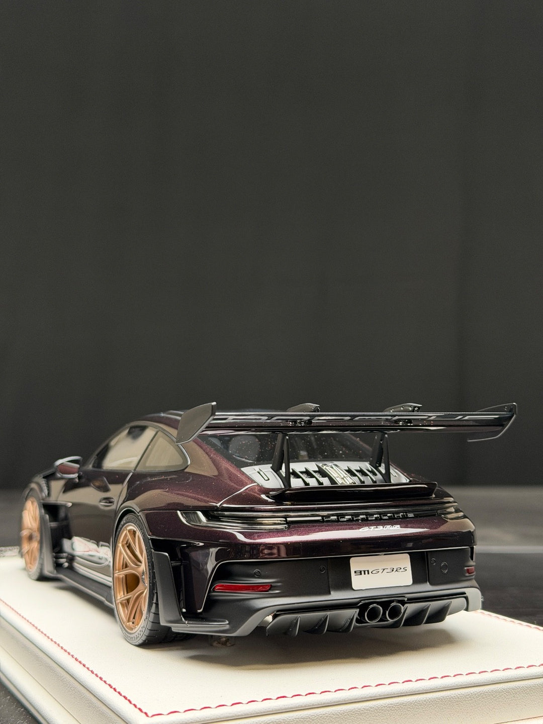 Porsche 911 GT3 RS (Amethyst Purple) [Davis & Giovanni] 1:18 scale