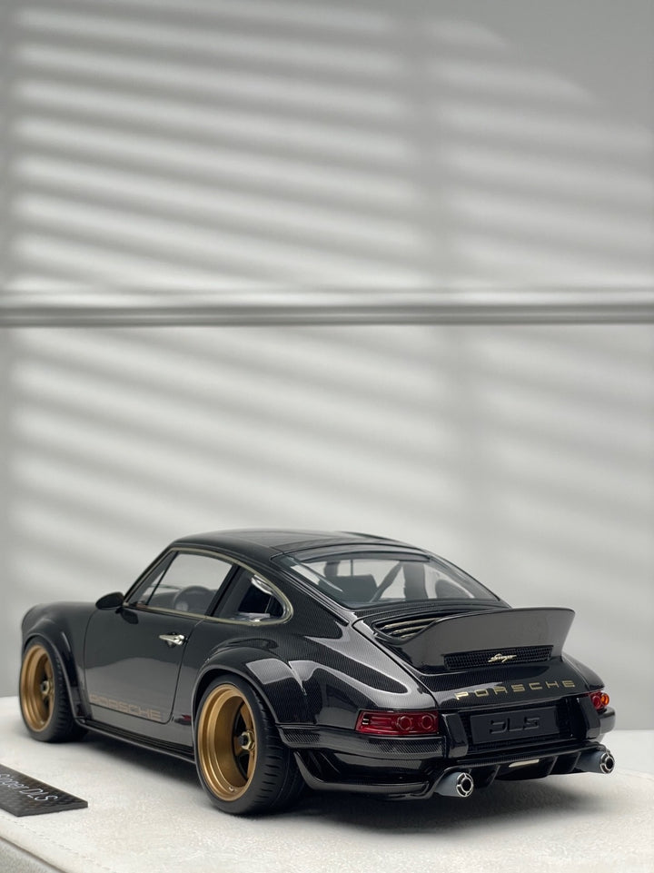 Porsche 911 Singer DLS (Gloss Carbon Fiber) [Make up Eidolon] 1/18 scale