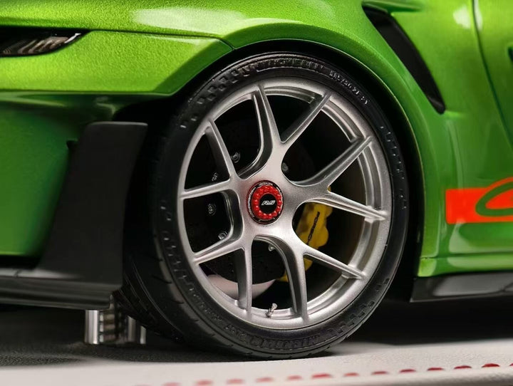 Porsche 911 GT3RS (Metallic Green) [Davis & Giovanni] 1:18 scale