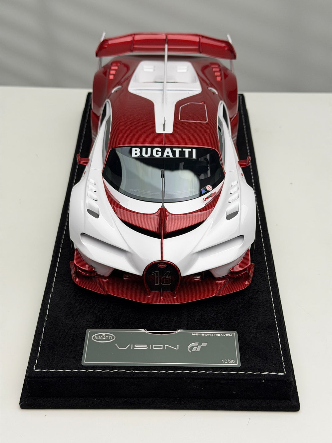Bugatti Vision GT (White/ Red Carbon) [Henson&Heaven] 1/18 scale
