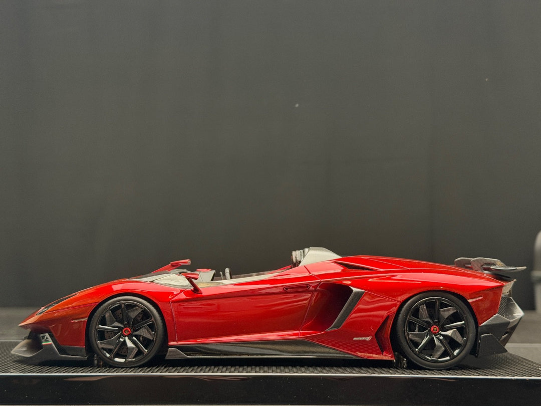 Lamborghini Aventador J (Red) [MR Collection] 1/18 scale