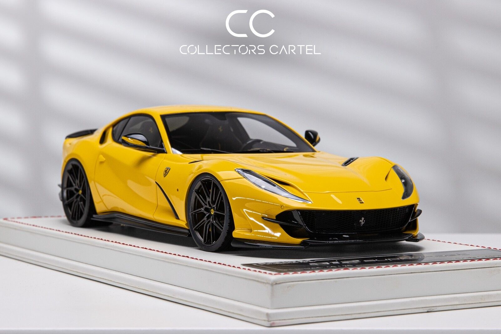Ferrari 812 Superfast NOVITEC (Yellow) [Davis & Giovanni] 1/18