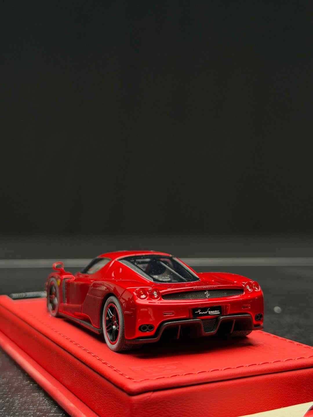 Ferrari Enzo (Gloss Red) [BBR Executive] 1:43 scale