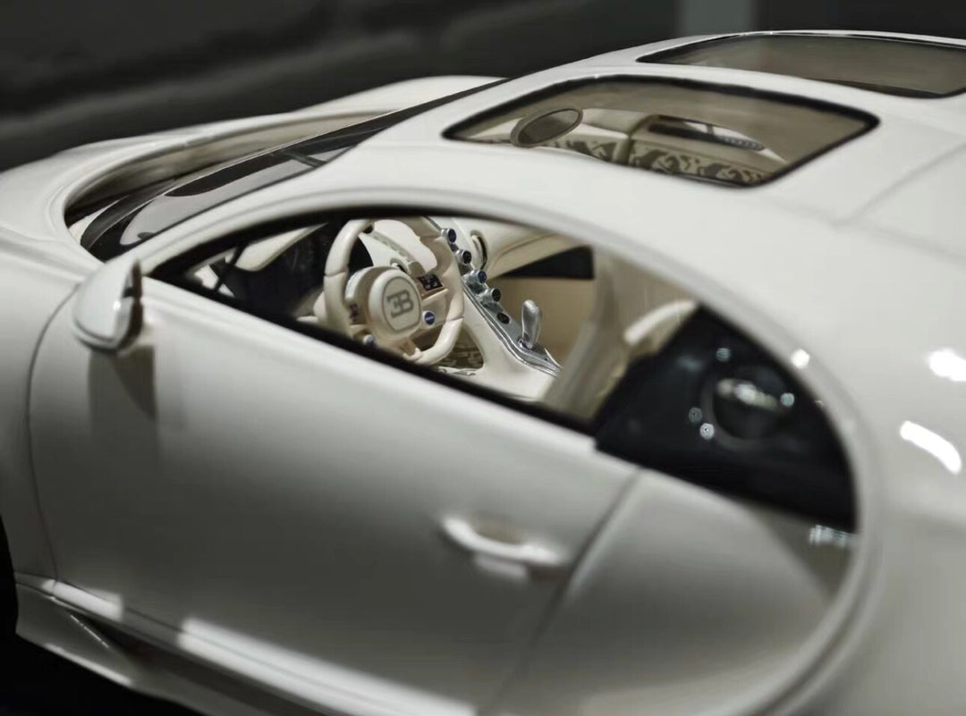 Bugatti Chiron Sport (Hermes) [Henson&Heaven] 1/18 scale