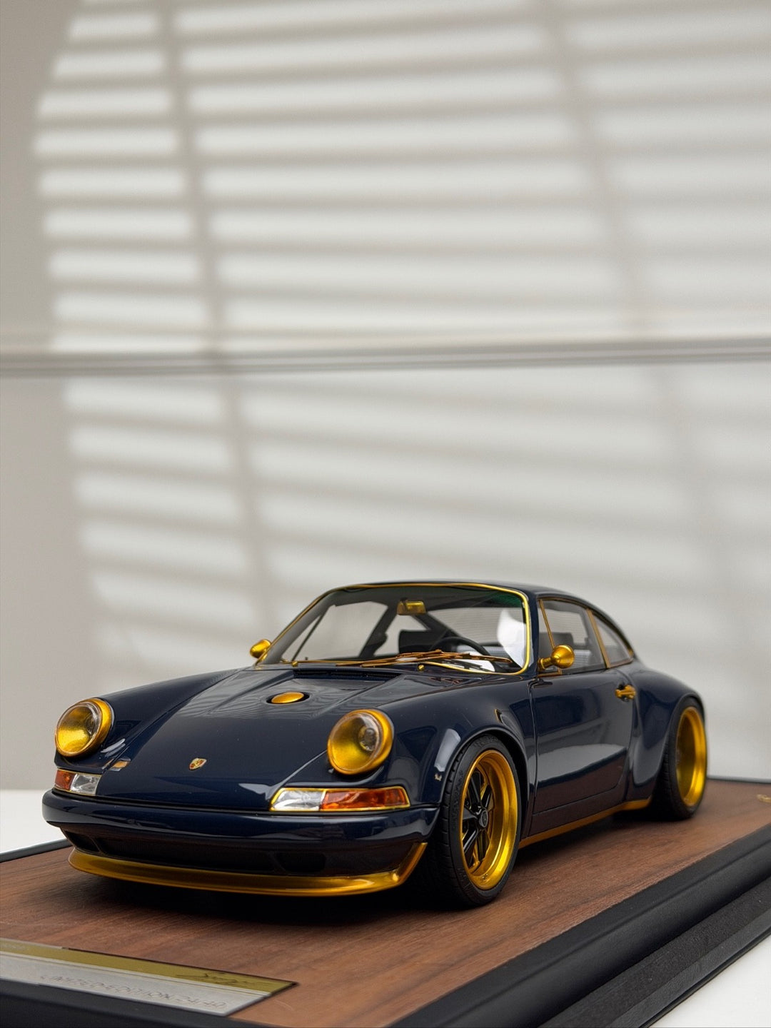 Porsche 911 Singer (Dark Blue/ Gold) [Timothy & Pierre] 1/18 scale