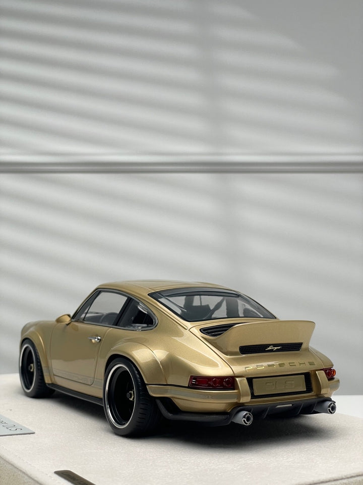 Porsche 911 Singer DLS (Light Gold) [Make up Eidolon] 1/18 scale