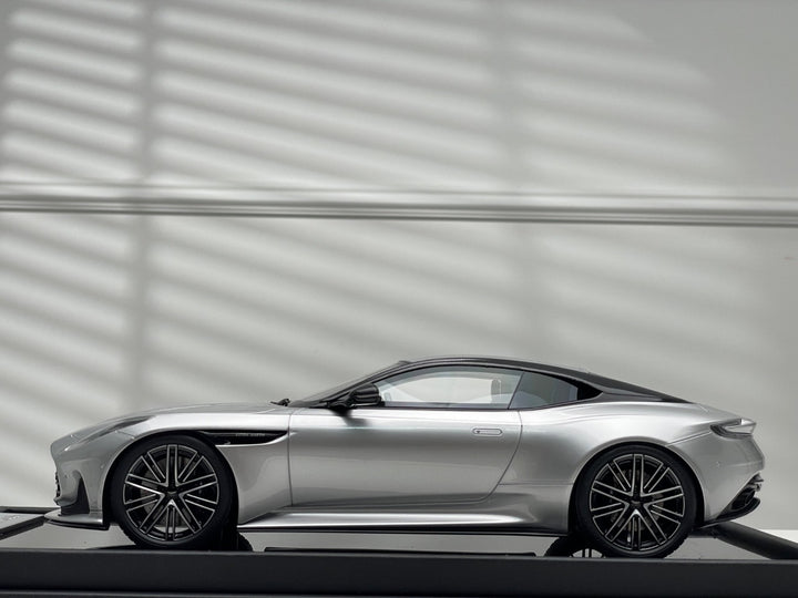 Aston Martin DB12 Coupe (Silver) [Motorhelix] 1/18 scale