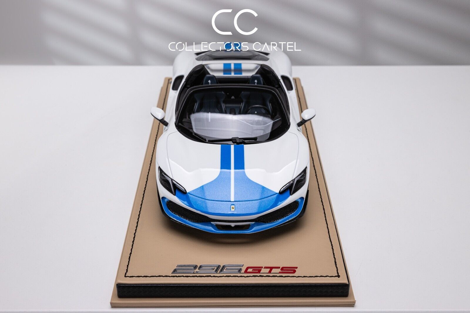 Ferrari 296 Speciale A (Bianco Artico) 1/18 MR Collection FE049C Ferrari 296 Speciale A (Bianco Artico) 1/18 MR Collection FE049C