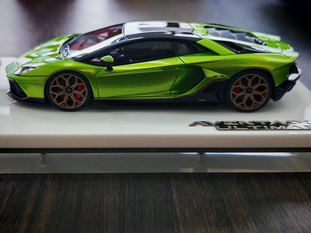 Lamborghini Aventador Ultimae (Giallo Verde Pearl)[Make Up AXELLWORKS]1:43 scale