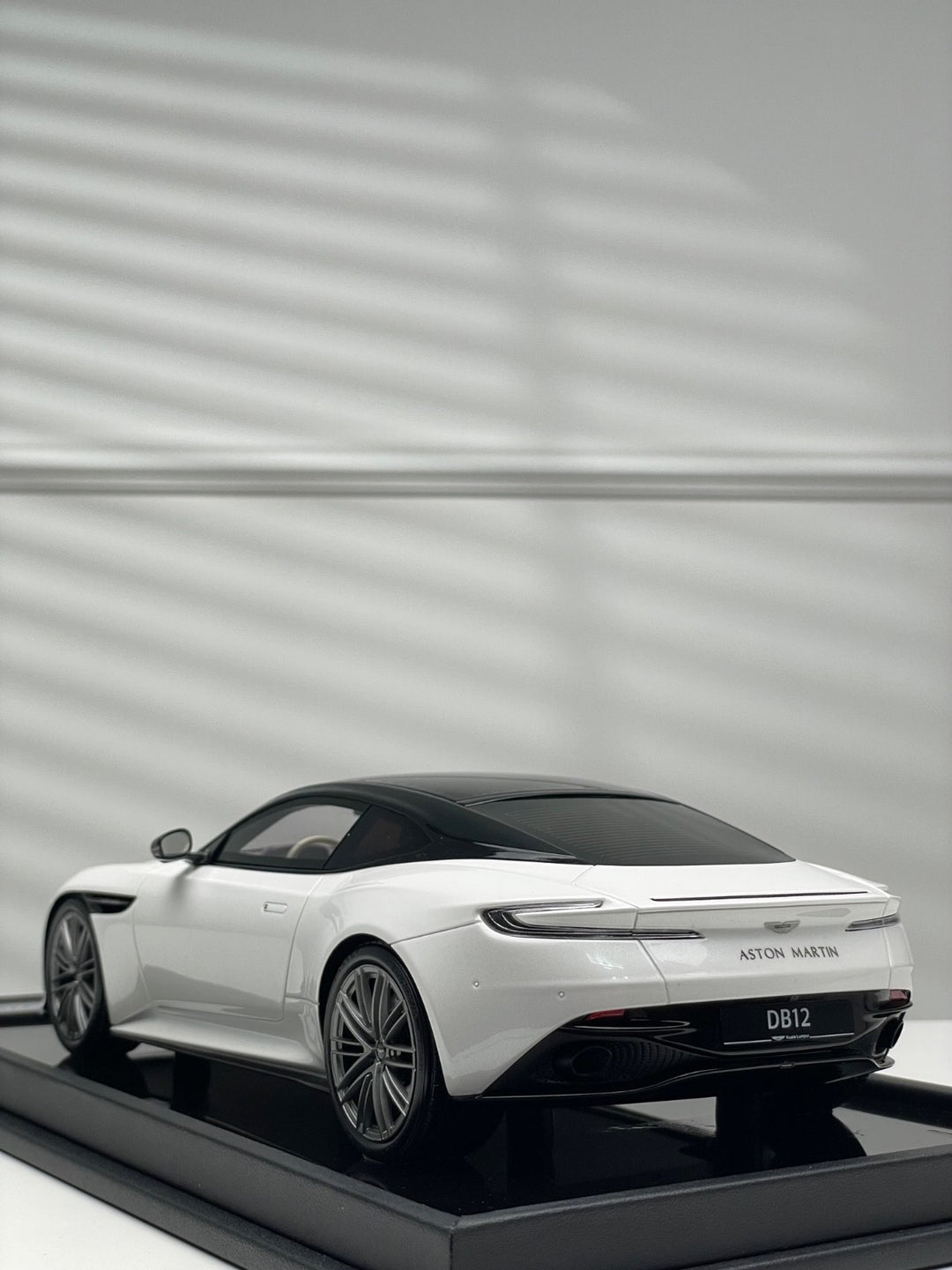 Aston Martin DB12 Coupe (White) [Motorhelix] 1/18 scale