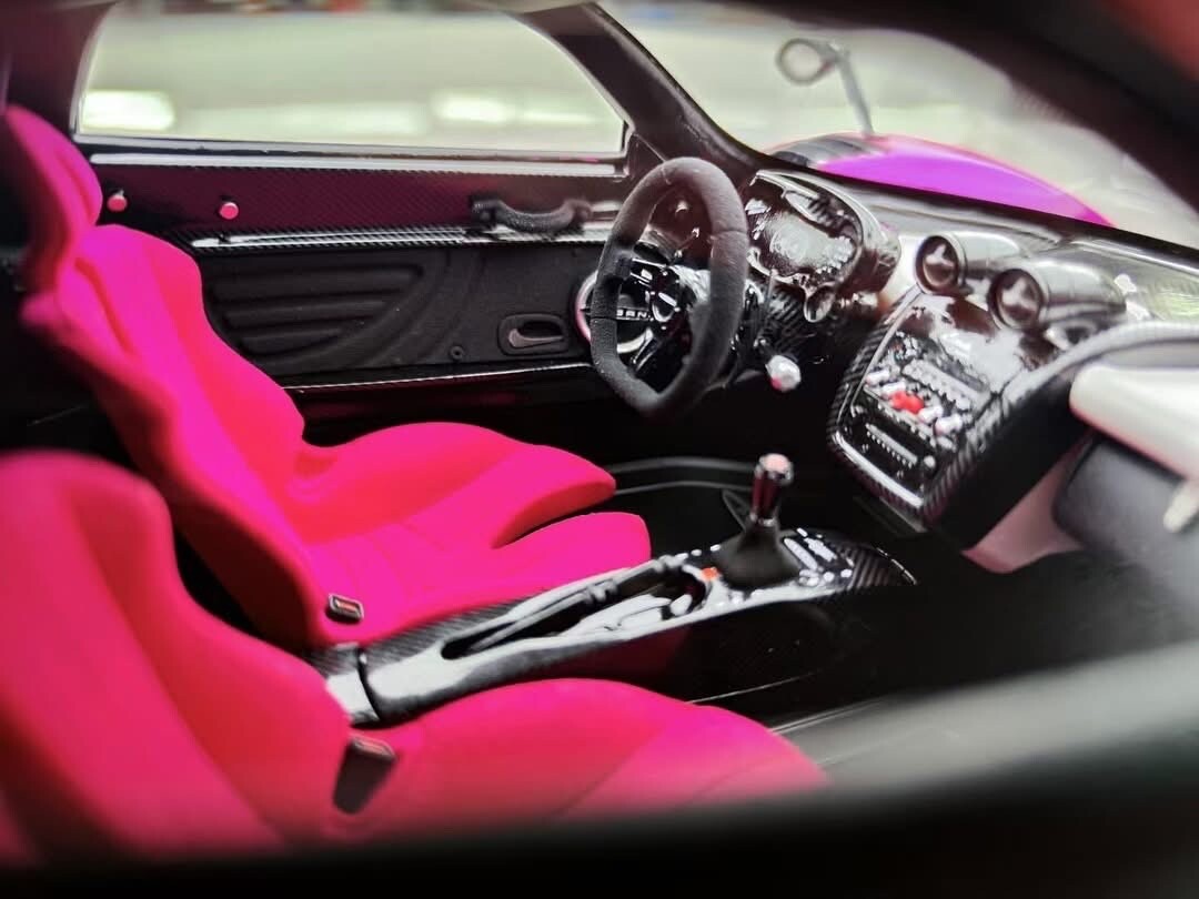 Pagani Zonda Cinque (Flash Pink/ Carbon) [Henson & Heaven] 1/18 scale