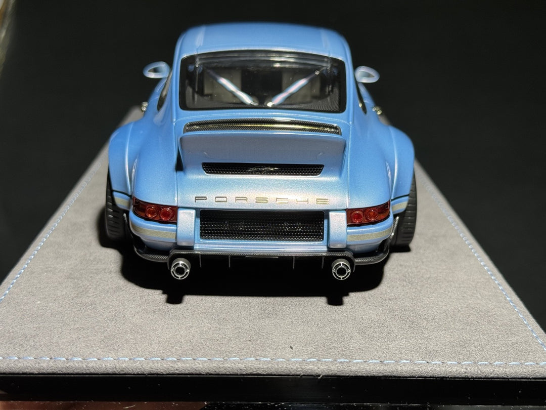 Porsche 911 Singer DLS (Sky Cyan Exclusive Edition) [Make up Eidolon] 1/18 scale