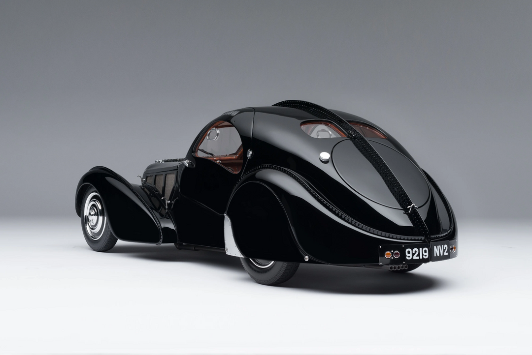 BUGATTI TYPE 57SC ATLANTIC ("LA VOITURE NOIRE") [Openable] By: Amalgam 1:8 scale