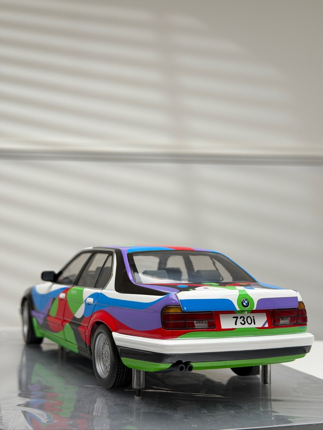 BMW 730i (Cesar Manrique - Art Car) [MINICHAMPS] 1/18 scale