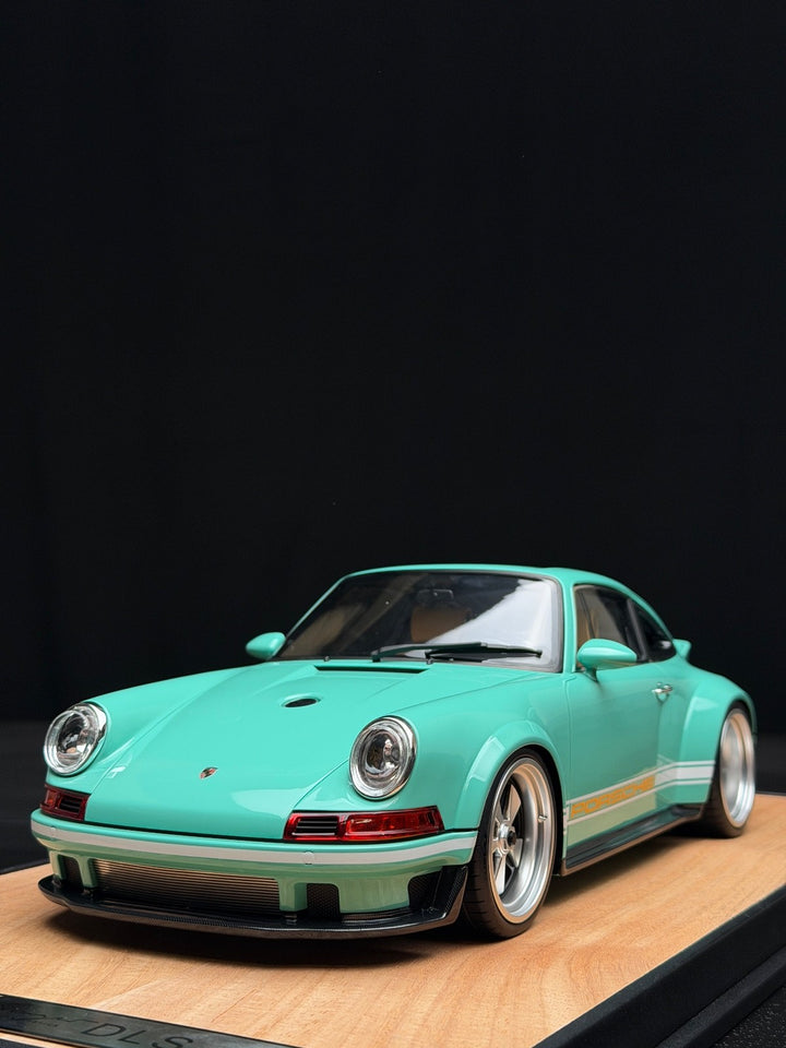 Porsche 911 Singer DLS (Tiff Blue) [IVY Model] 1:12 scale