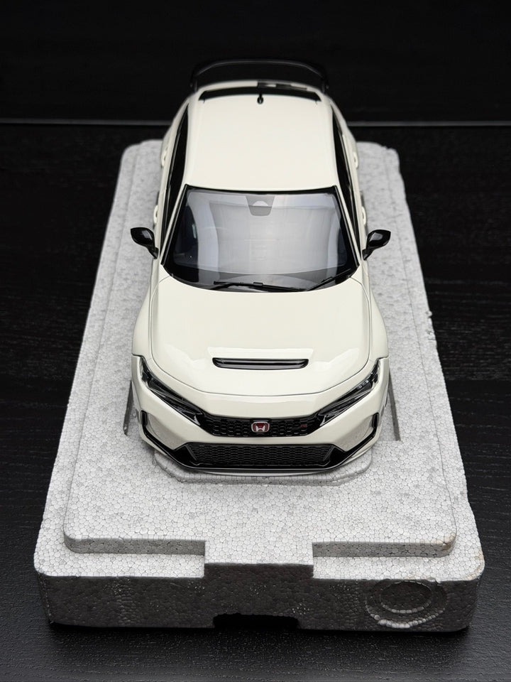 Honda Civic Type R HKS (White) [Motorhelix] 1/18 scale