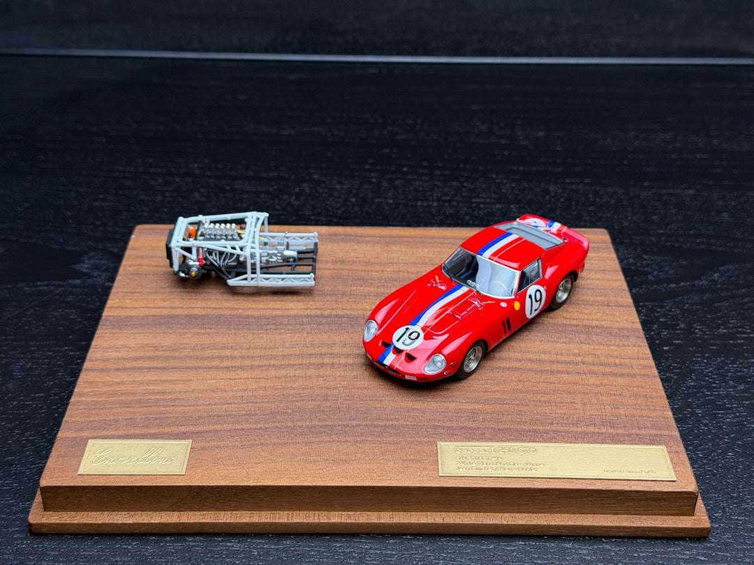 Ferrari 250 GTO w/ Engine (Red) [Sven's Garage] 1:43 scale