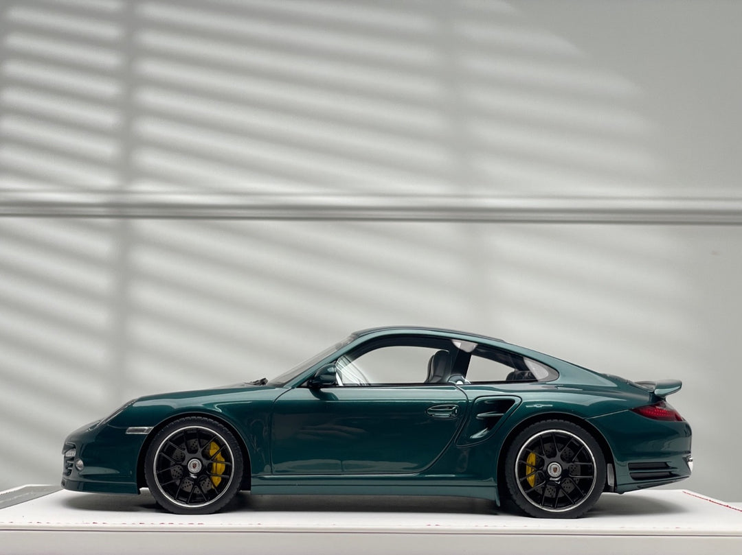 Porsche 997.2 911 Turbo S (Dark Green) [IVY Merit Model] 1/18 scale