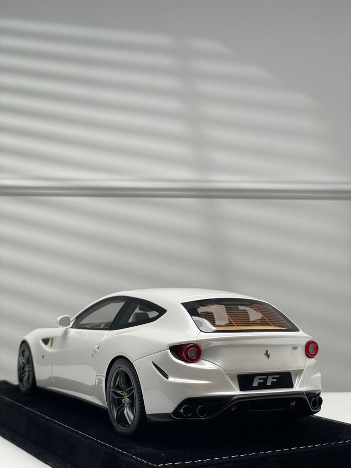 Ferrari FF (Pearl White) [Henson&Heaven] 1/18 scale
