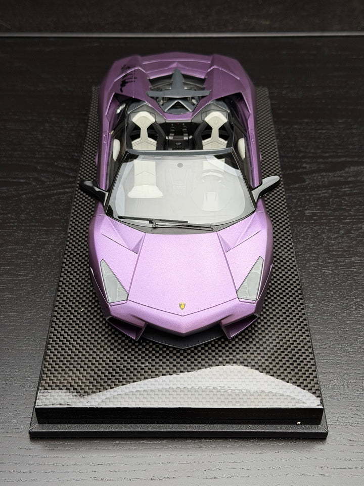 Lamborghini Reventon Roadster (Purple/ Hand signed) [MR Collection] 1/18 scale