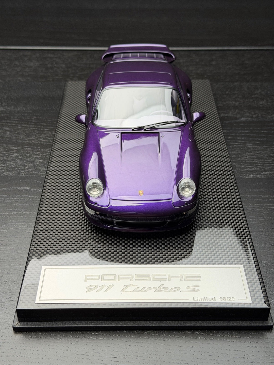 Porsche 911 Turbo S (Purple) [Dino Model] 1/18 scale