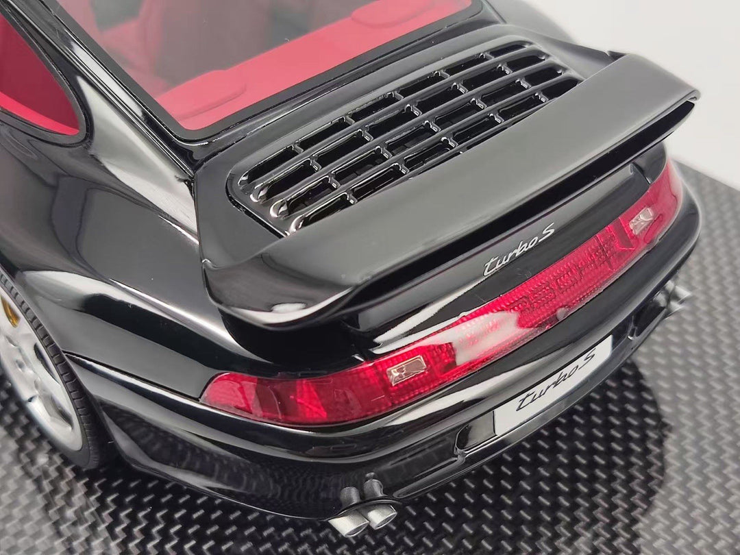Porsche 911 Turbo S (Black) [Dino Model] 1/18 scale
