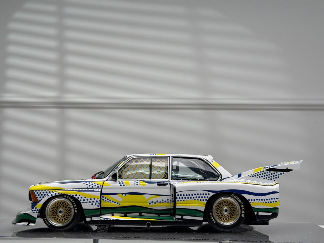 BMW 320i Group 5 (Roy Lichtenstein - Art Car) [MINICHAMPS] 1/18 scale