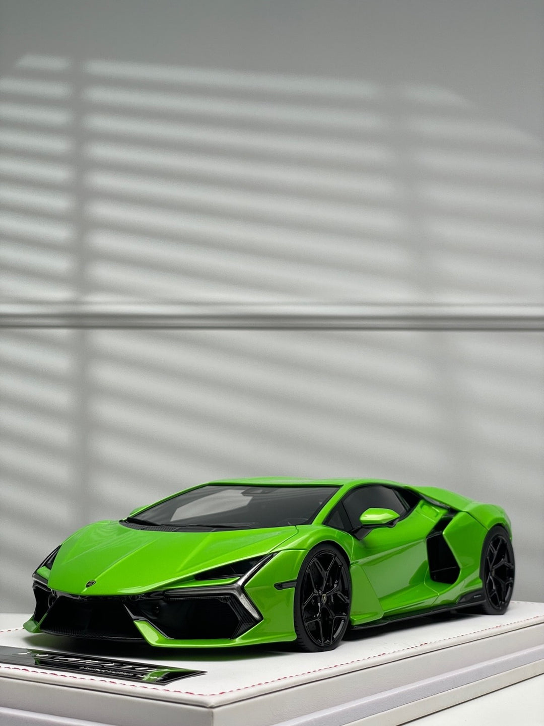 Lamborghini Revuelto (Green) [IVY Merit Model] 1/18 scale