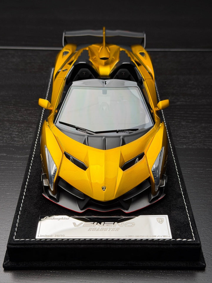 Lamborghini Veneno Roadster (Gold) [Henson&Heaven] 1/18 scale