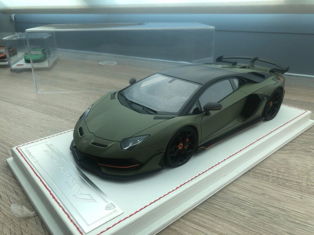 Lamborghini Aventador SVJ (Matt Green) [Davis & Giovanni] 1:18 scale