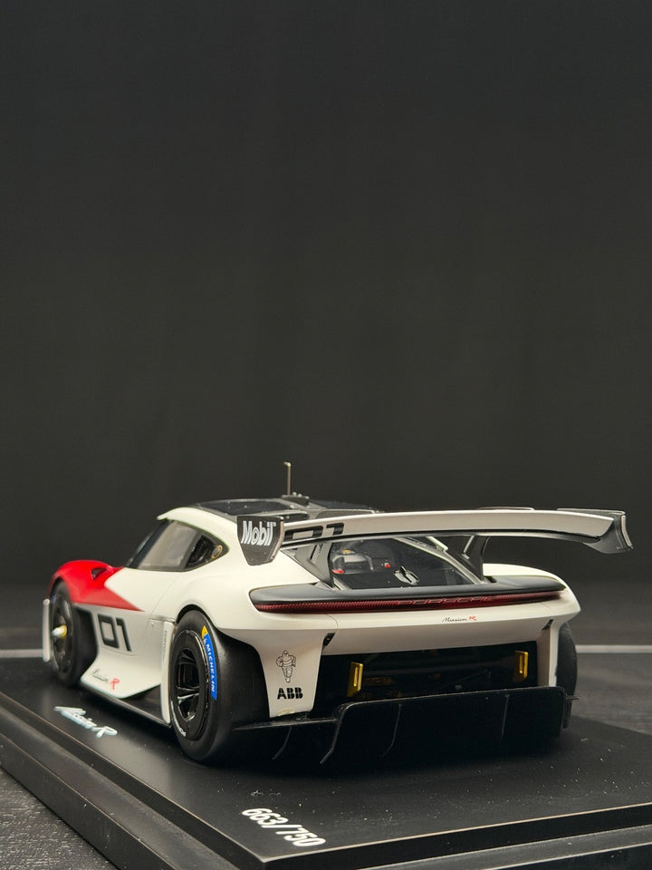 Porsche Mission R (Racing Livery) [Spark] 1:18 scale