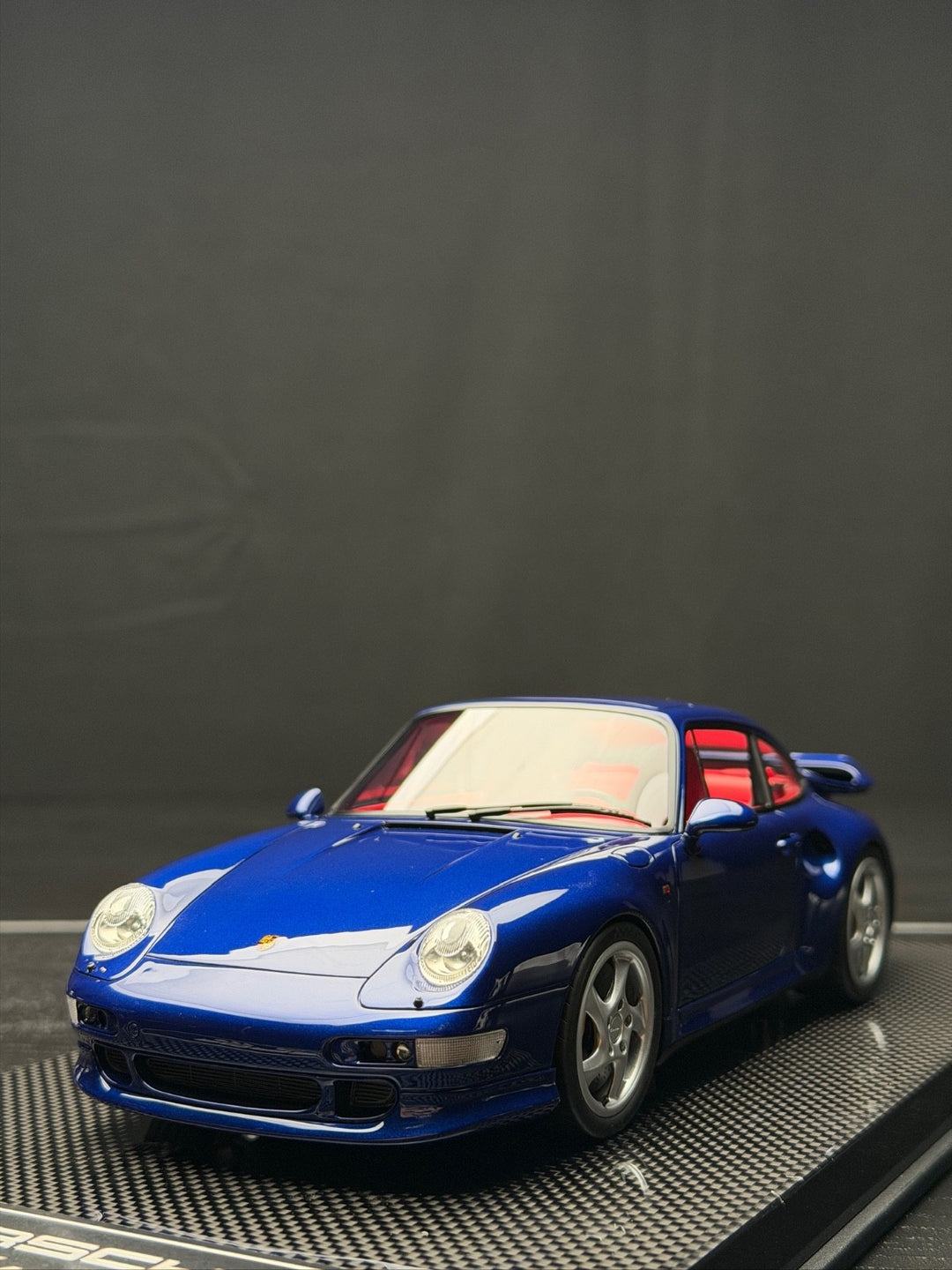 Porsche 911 Turbo S (Blue) [Dino Model] 1/18 scale