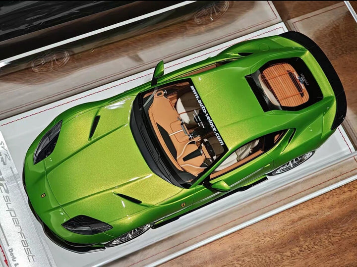 Ferrari 812 Superfast SVR (Metallic Green) [Davis & Giovanni] 1/18 scale