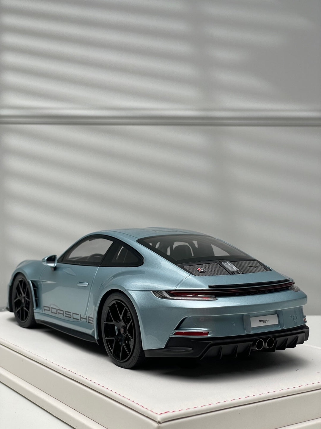 Porsche 911 S/T (Ice Blue/ Black Rims) [Ivy Merit Model] 1/18 scale