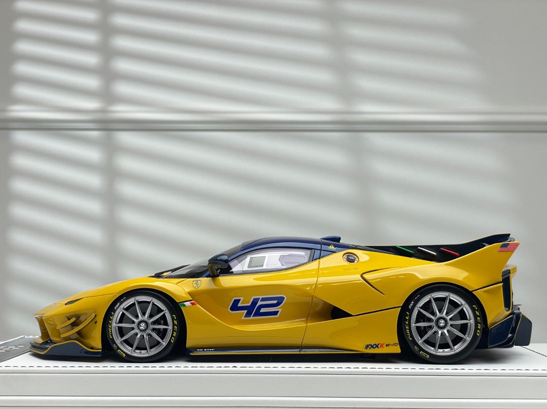 Ferrari FXXK EVO (Giallo Modena) [PRORAZE] 1/18 scale