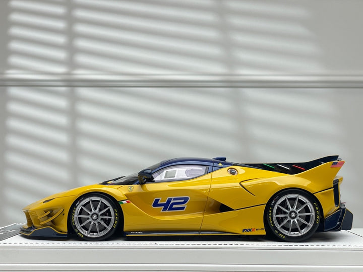 Ferrari FXXK EVO (Giallo Modena) [PRORAZE] 1/18 scale